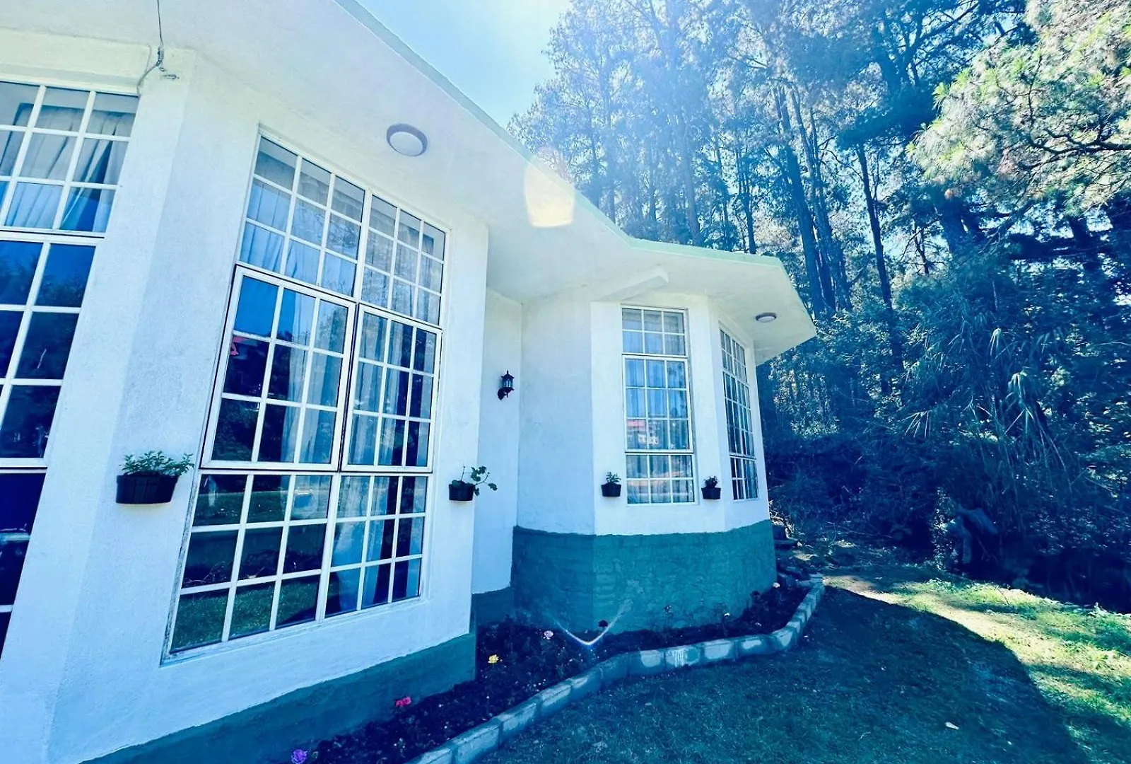 Lakeside Cottage By Clover Nuwara Eliya Sri Lanka