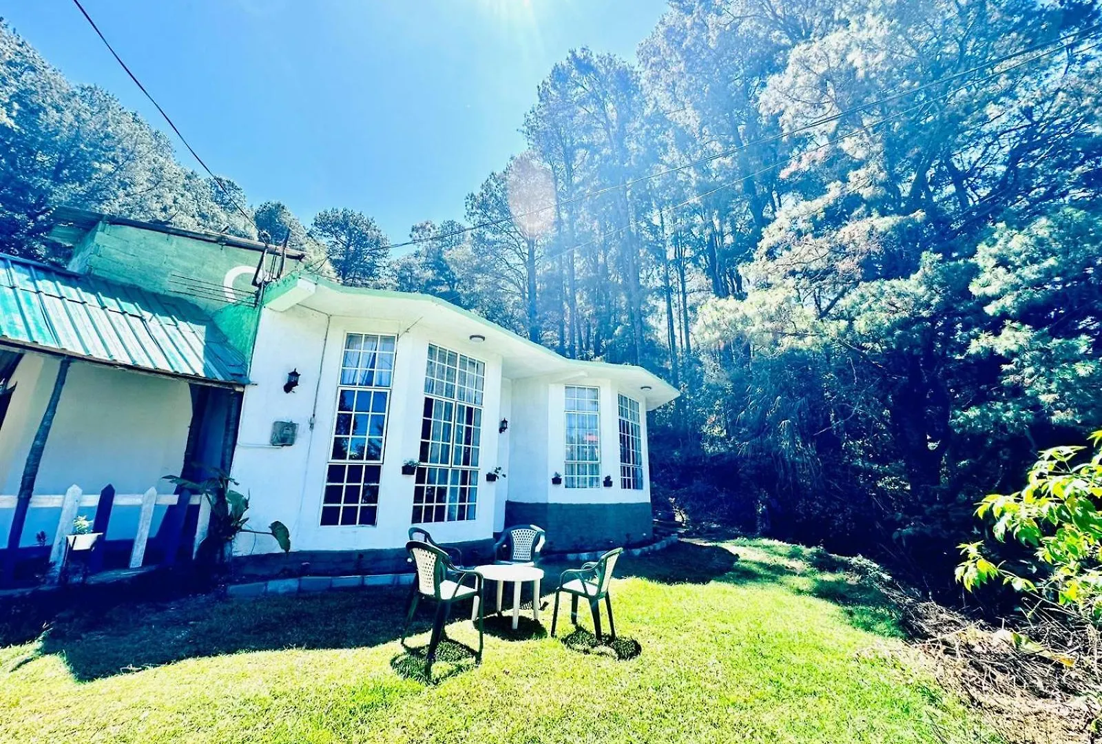 Villa Lakeside Cottage By Clover Nuwara Eliya