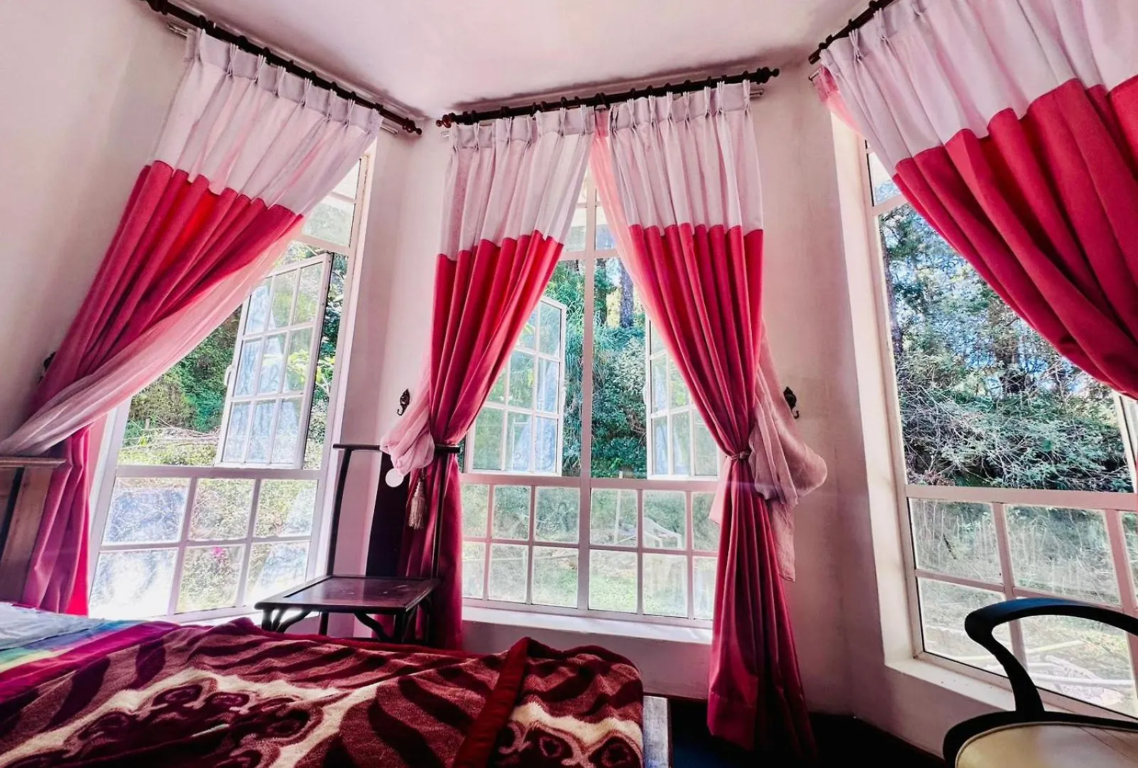 Villa Lakeside Cottage By Clover Nuwara Eliya