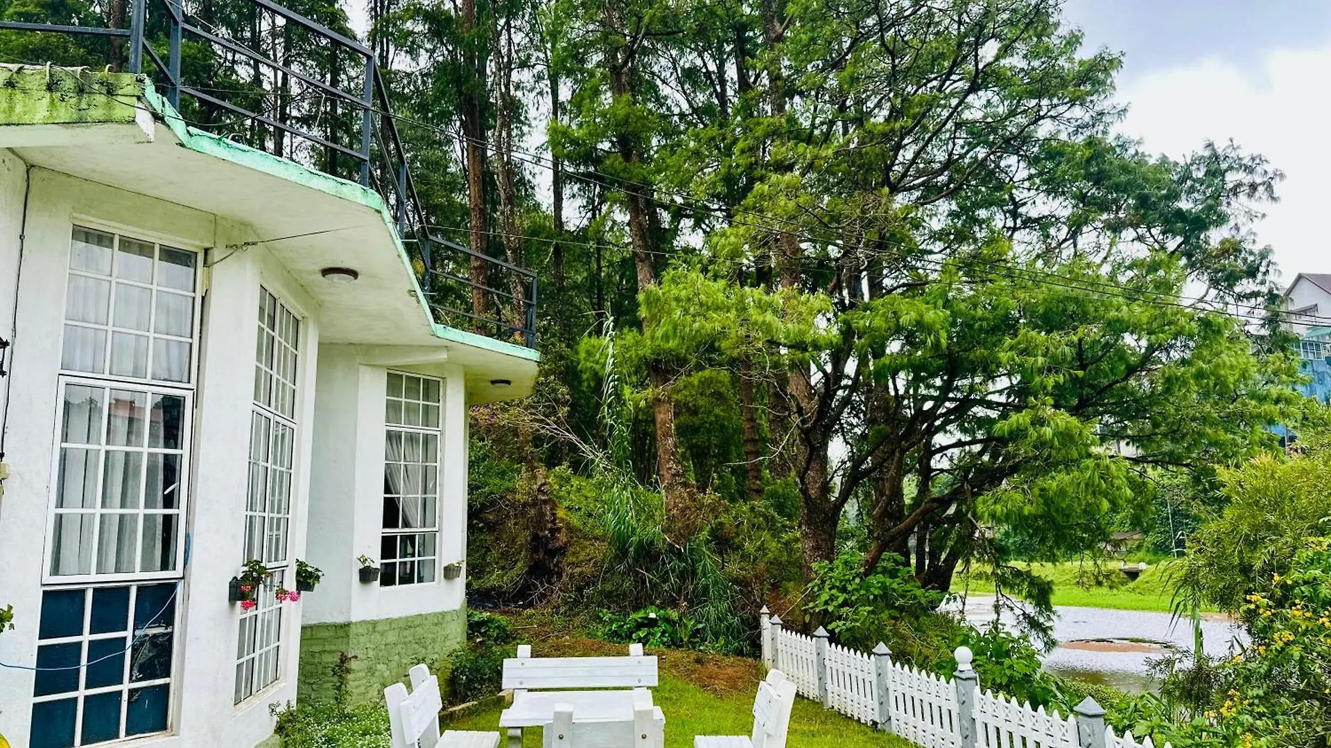 Villa Lakeside Cottage By Clover Nuwara Eliya Sri Lanka